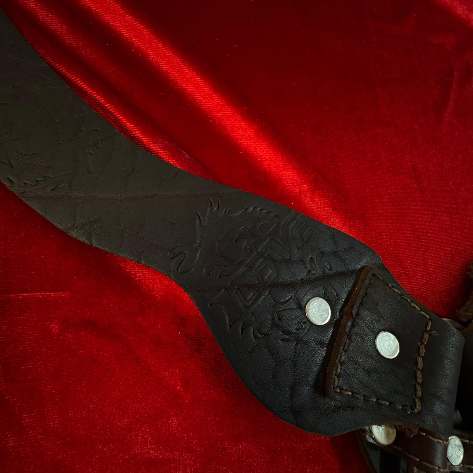 صدرية خيل جلدية