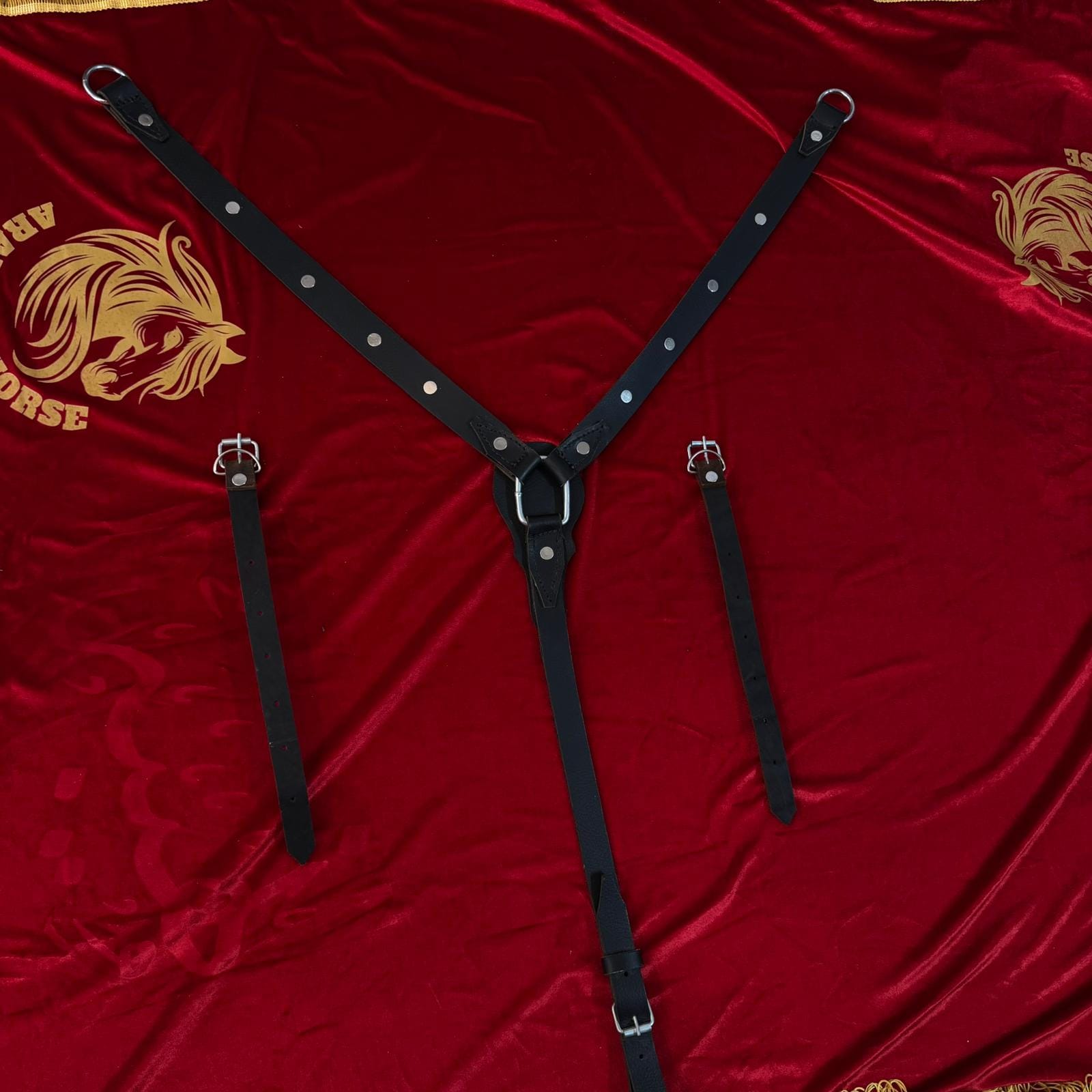 صدرية خيل جلدية