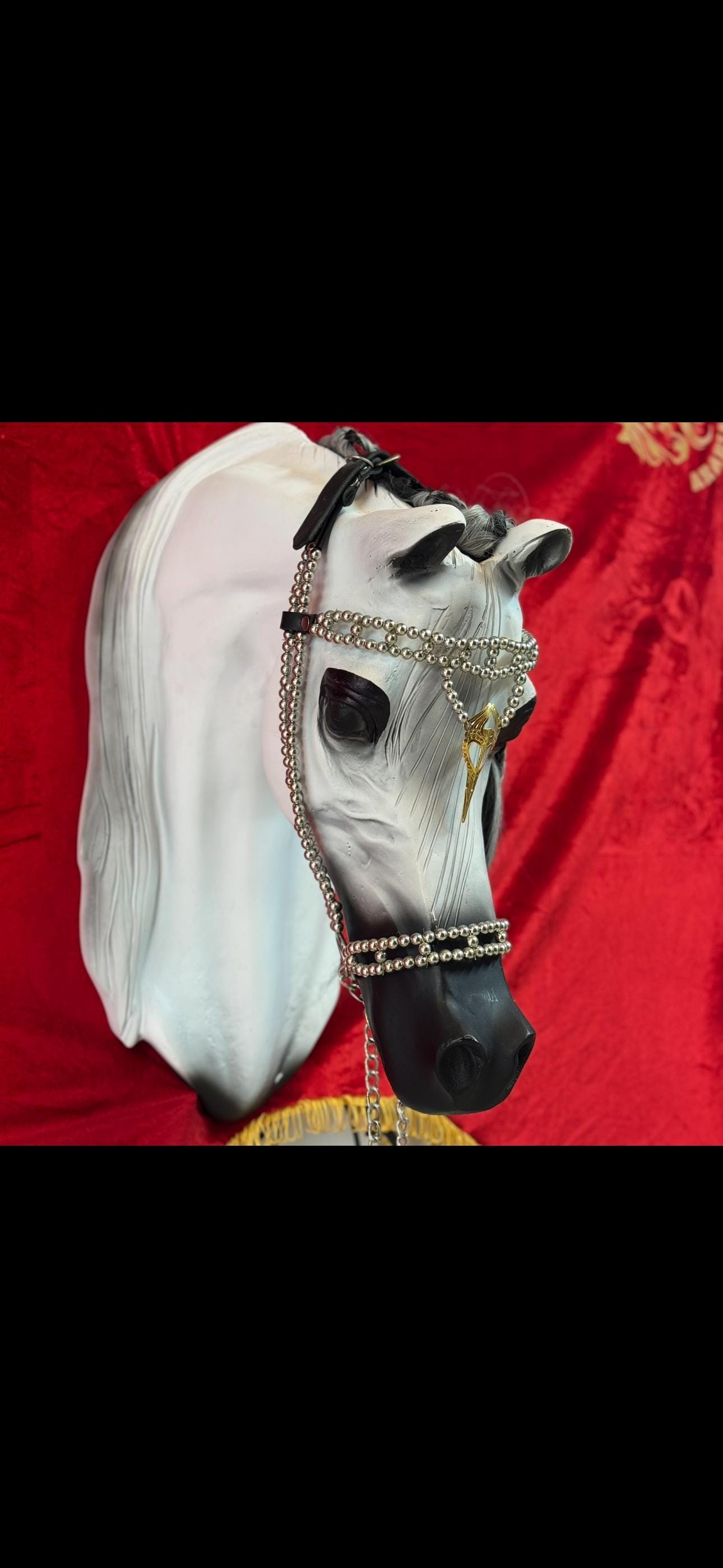 طقم جمال فاخر فضي (رشمة مع عقد الرقبة) thumbnail 3